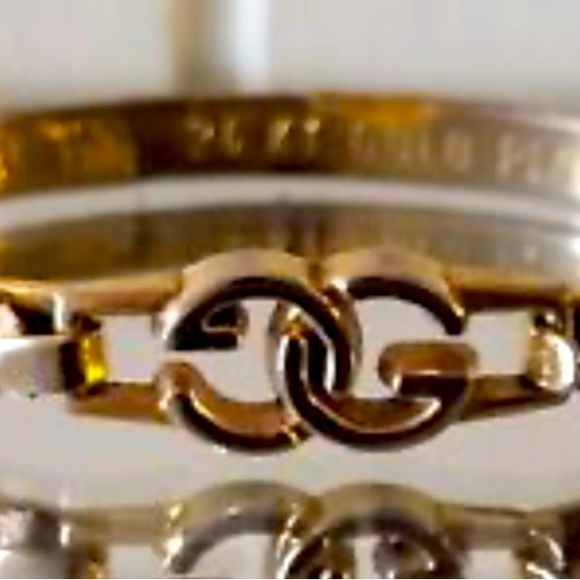 VINTAGE GUCCI GG 24K GOLDPLATED
BEIGE SNAKE'S SKIN BANGLE BRACELET - Picture 4 of 16